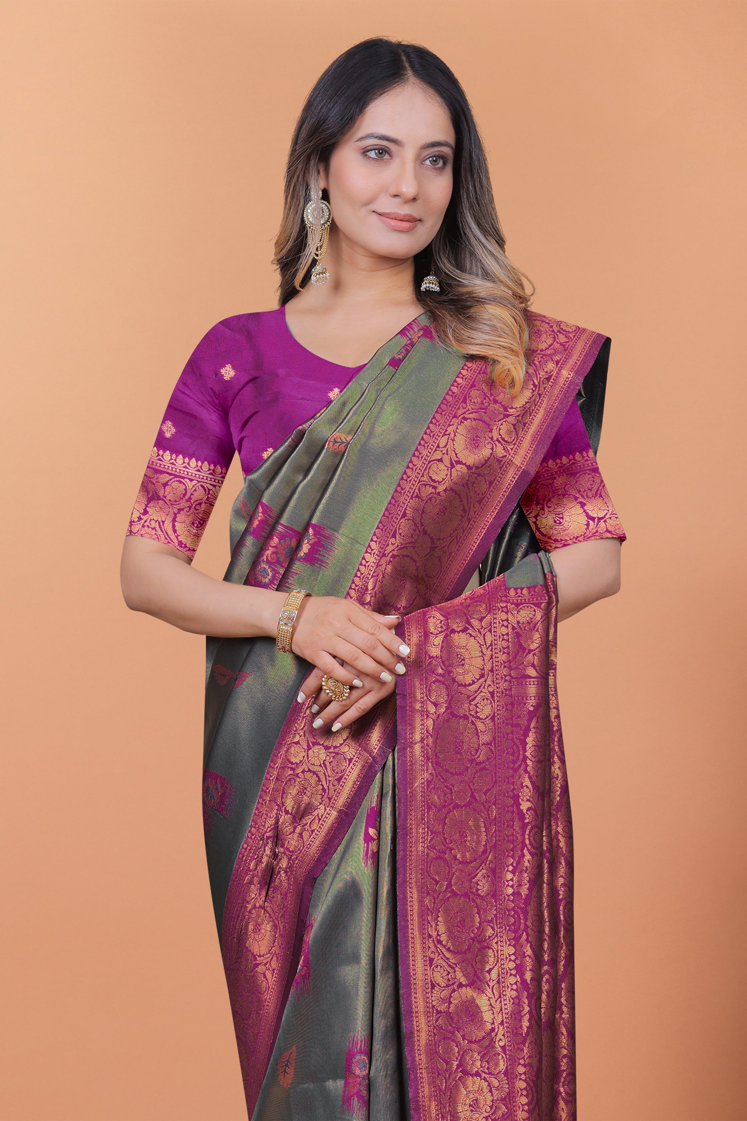 Banarasi Silk Saree with Zari Embellishment with 8 color option ✨💙💚